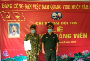 Kết nạp đảng viên trên tuyến đầu chống dịch 