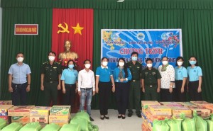Tổ chức chương trình “Xuân biên cương, Tết Biên phòng” năm 2022 