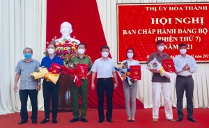 Hội nghị Ban Chấp hành Đảng bộ thị xã Hoà Thành lần thứ 7 