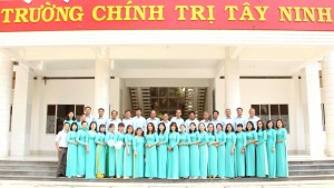 Phát huy truyền thống, phấn đấu xây dựng trường đạt chuẩn 