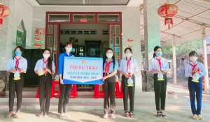 Phong trào “Đàn gà nghĩa tình” của thiếu nhi Tây Ninh 