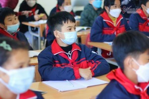 Bộ GD-ĐT muốn Bộ Y tế cho ý kiến việc học sinh chưa tiêm vắc xin đến trường 