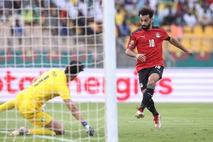 Salah rực sáng, Ai Cập vào bán kết AFCON 2021 