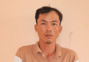 Cự cãi, xách dao cứa cổ người tình - Báo Tây Ninh Online