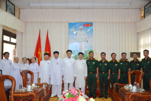 Ban đại diện Hội thánh Cao Đài Tây Ninh chúc tết Bộ CHQS tỉnh - Báo Tây Ninh Online