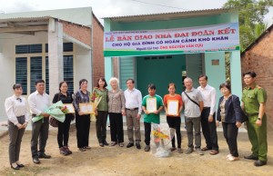 Châu Thành: Tặng nhà đại đoàn kết cho hộ người dân tộc Khmer - Báo Tây Ninh Online