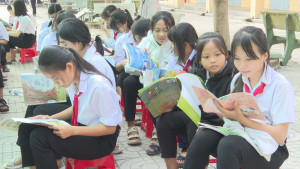 Thư viện tỉnh Tây Ninh: Phục vụ sách lưu động tại huyện Bến Cầu