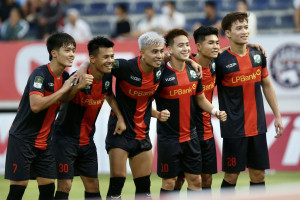 CLB Việt Nam đứng trước cơ hội đi vào lịch sử bóng đá thế giới