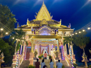 Rộn ràng ngày đầu năm tết Chol Chnam Thmay của đồng bào dân tộc Khmer