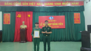 Tạo nguồn phát triển đảng viên ở các tổ chức Đảng quân sự