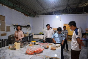 Kiểm tra vệ sinh an toàn thực phẩm trên địa bàn thị trấn Tân Châu