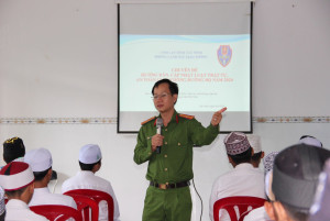 Tuyên truyền pháp luật cho tín đồ Hồi giáo Islam