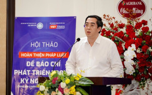 Đề xuất cấm trang thông tin điện tử tổng hợp, mạng xã hội tự sản xuất và phát tin bài như báo chí
