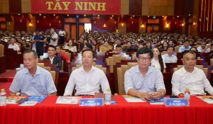 Ứng dụng chuyển đổi số và trí tuệ nhân tạo cho danh nghiệp nhỏ và vừa
